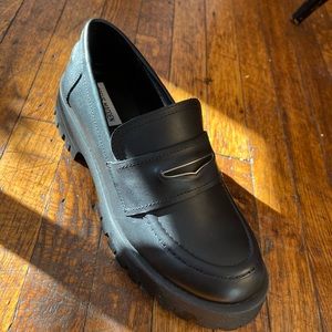 Steve Madden Lawrence Loafer in black leather